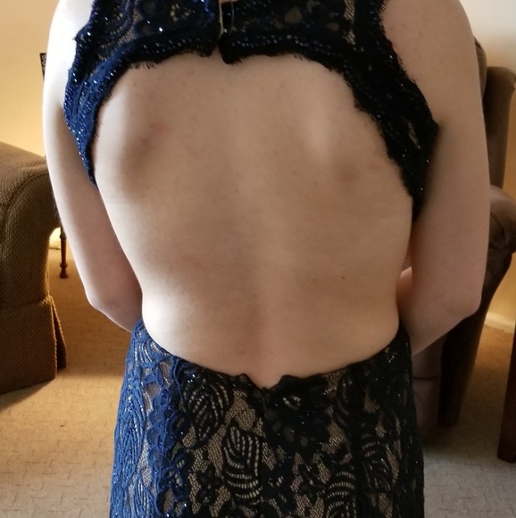 Gown/prom dress - Picture 4 of 6